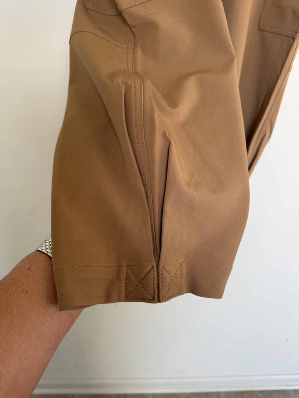 Banana Republic Women’s Tan Cargo Pants - Versatile Everyday Style - Picture 2 of 10